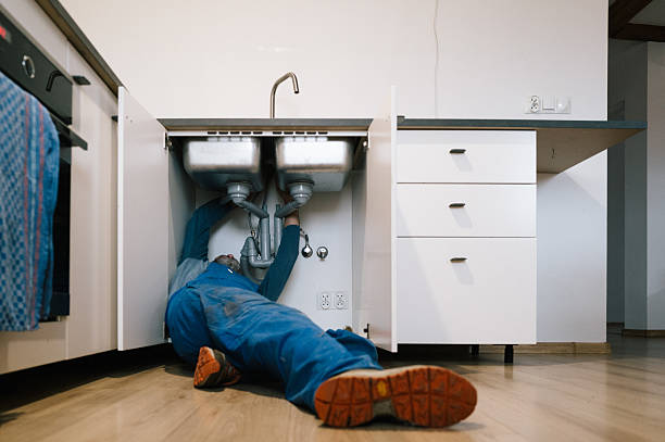 Professional Leak Detection technician working in West Eaton, NY